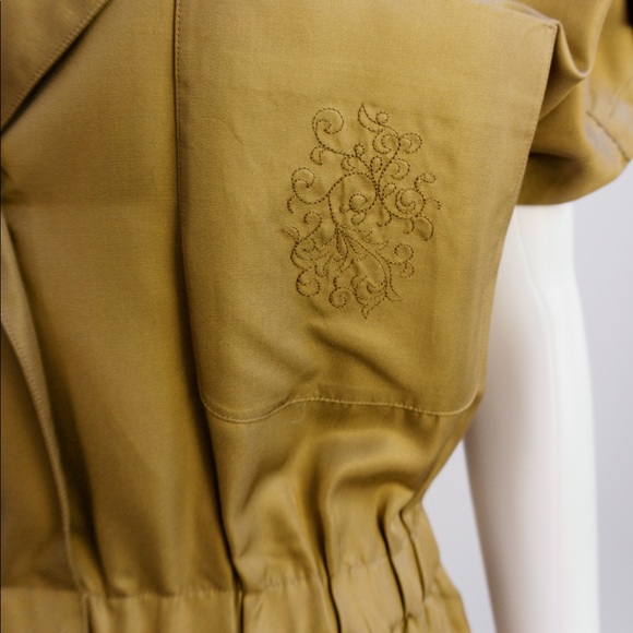 Mary Ann Restivo vintage 100% silk dress with a seashells button. - Picture 3 of 8